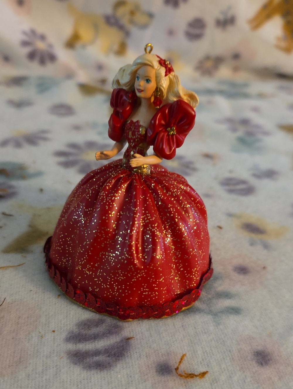 1993 Holiday Barbie Hallmark Keepsake Christmas ornament,